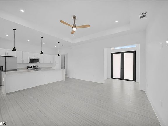 4th image of 3539 NE 14th Place Cpe