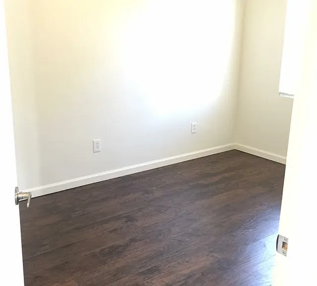 102 Gilfillan St #1 — Photo 3