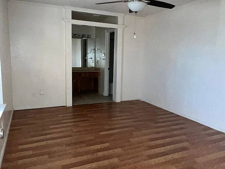 2512 La Paloma Dr — Photo 9