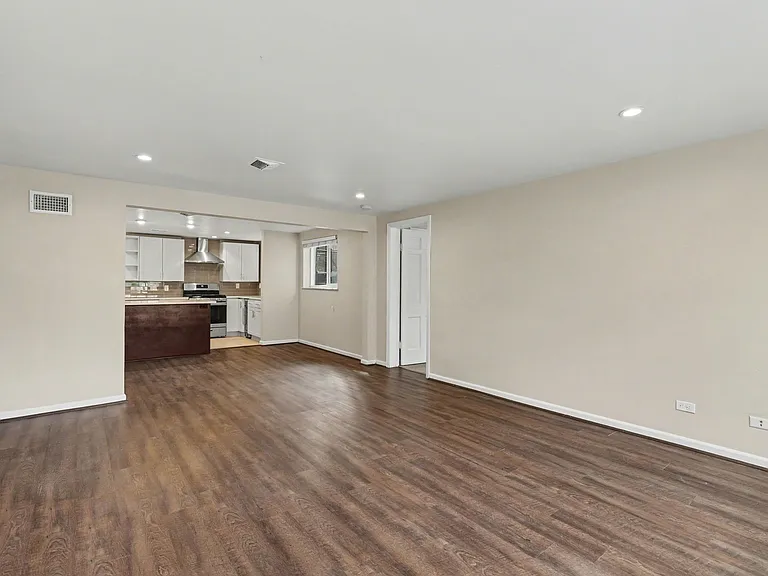 900 S Harrison St — Photo 11