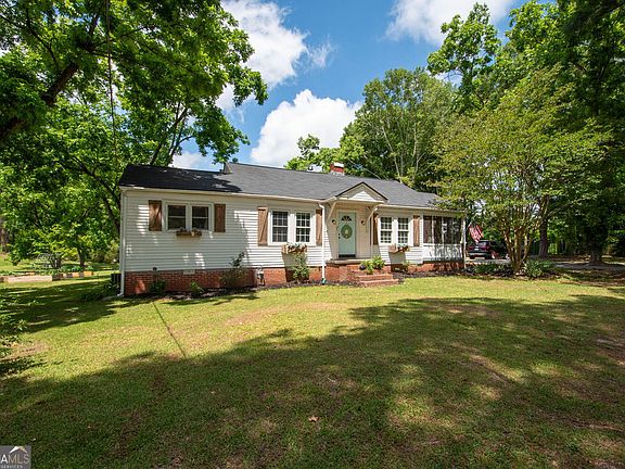 2nd image of 333 Carver Rd
