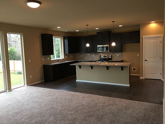 5th image of 9914 9th Av Ct E