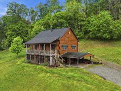 527 Little Creek Rd, Amity, PA, 15311