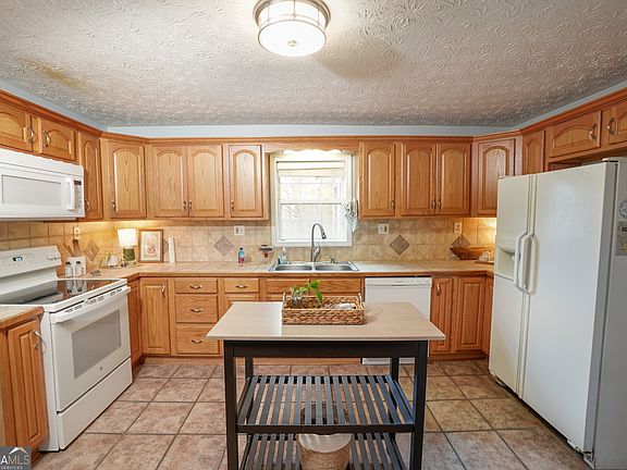 5th image of 480 Taylors Gin Rd