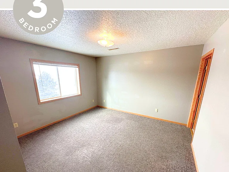 100 12th St SW #3 — Photo 7