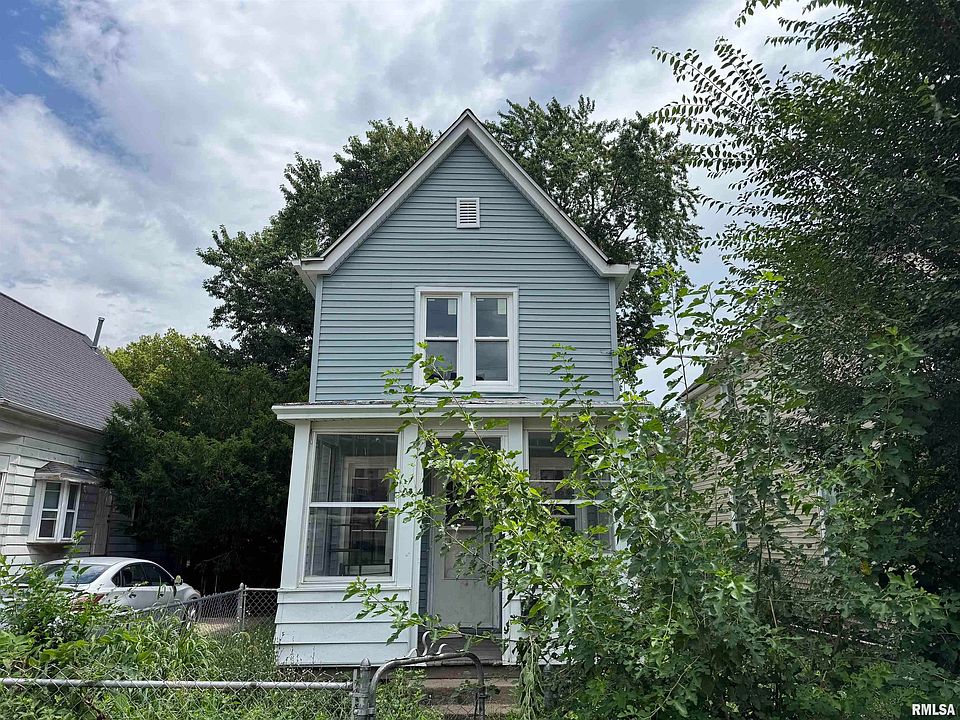 1st image of 920 S Matthew St