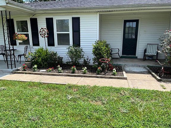 2nd image of 2399 Jock Rd