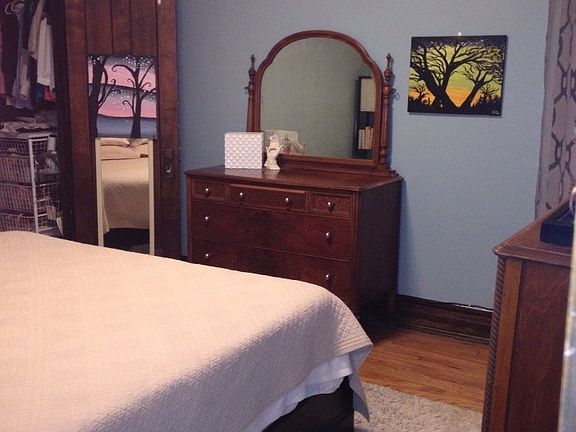 5th image of 1520 W Berteau Ave APT 3