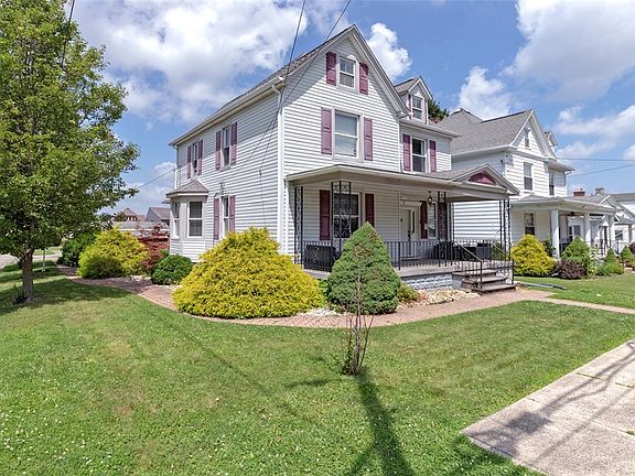 3rd image of 1230 Chestnut St