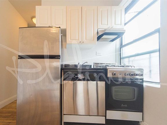 4th image of 715 E 5th St APT 3D