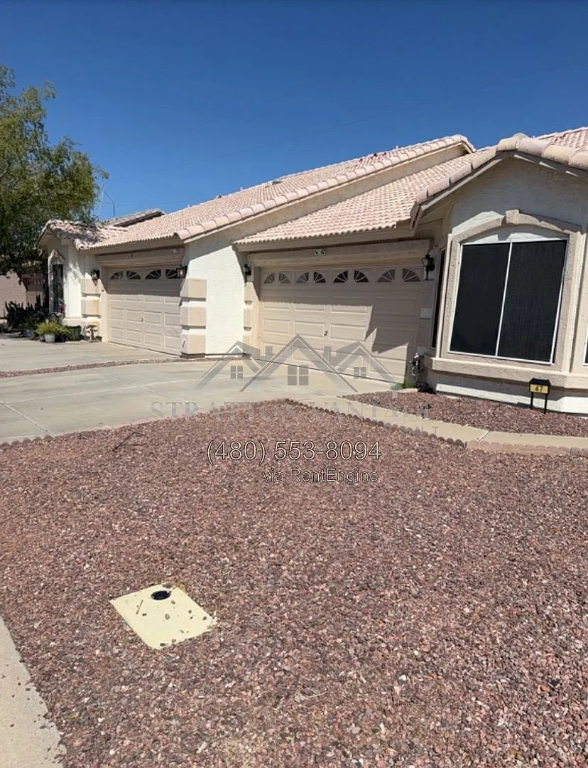 2 bed, 2.0 bath, 1024 sqft, $2,100 — Photo 1
