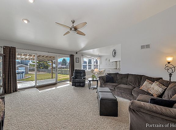 2nd image of 868 Woodhill Dr