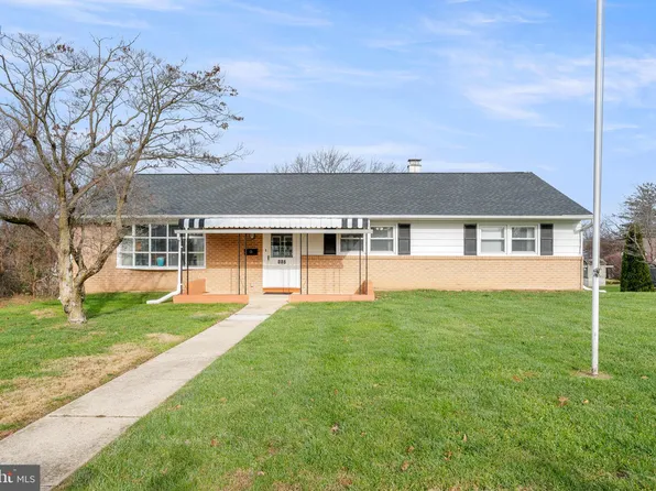 117 W Hillcrest Ave, West Grove, PA 19390
