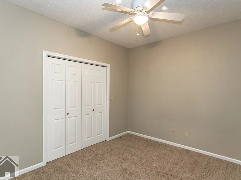15830 Terris Ln — Photo 40
