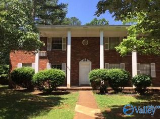 210 Cloverleaf Dr APT 3, Athens, AL 35611