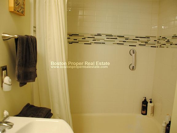 387 Marlborough #3 Boston - Back Bay Unit Photo 5