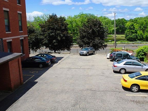 3rd image of 50 Derby Ave #489f00250