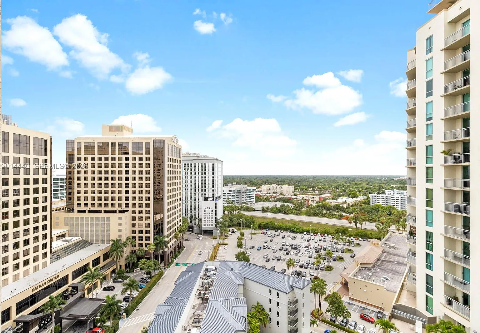 Metropolis I At Dadeland — Photo 2