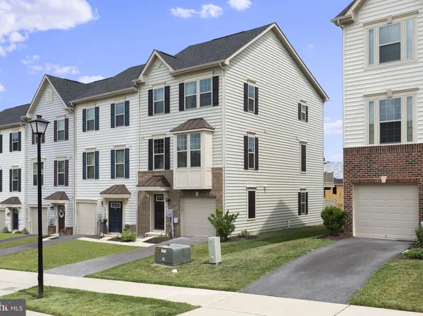 10128 Hutzell St, Ijamsville, MD 21754