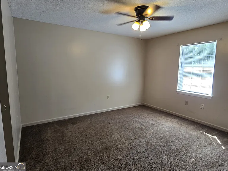 403 E Lawnwood Ave — Photo 15