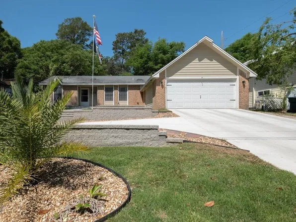 1102 Phyllis Ave, Niceville, FL 32578