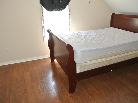 4th image of 1043 Glenwood Ave