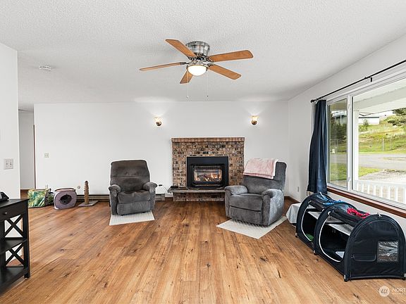 4th image of 1105 Coho Court