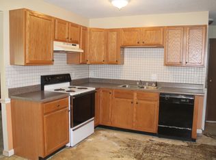 2108 W Partridge Ln, Carbondale, IL 62901
