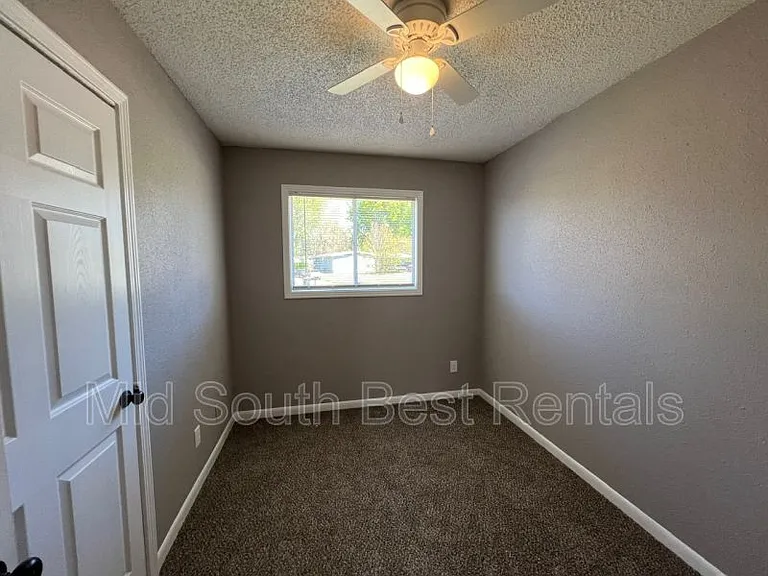 2705 Nix Cv — Photo 4