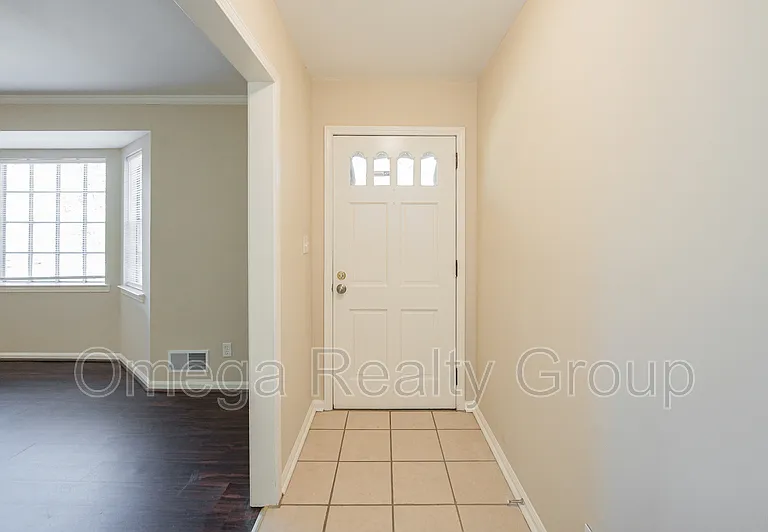 1313 Oak Ter — Photo 5