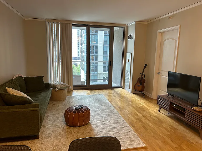 420 E Waterside Dr #405 — Photo 5
