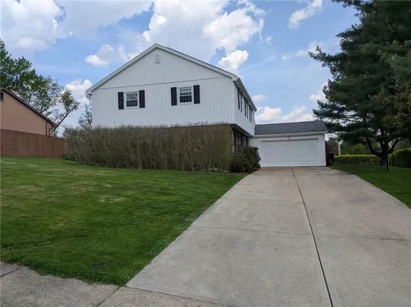100 Southridge Dr, Monroeville, PA 15146