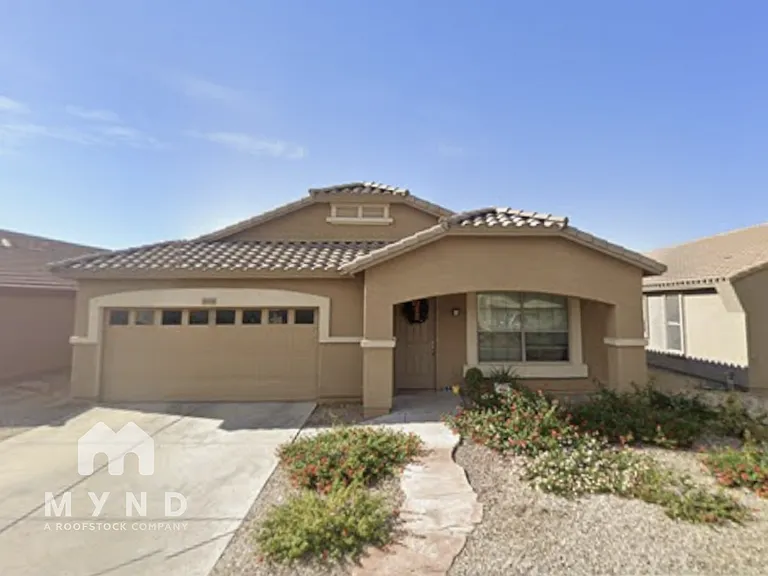 6834 S 30th Ln — Photo 1