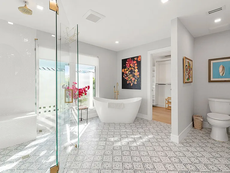 26888 McLaughlin Blvd — Photo 21