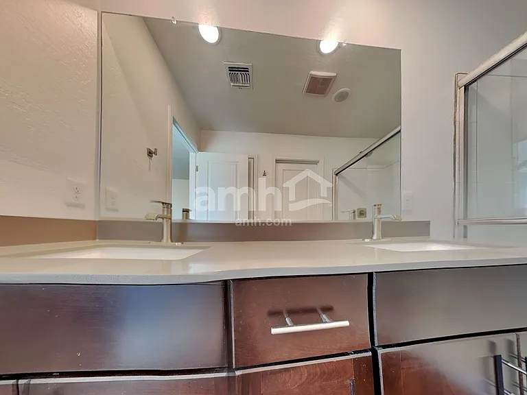 21578 S 231st St — Photo 10