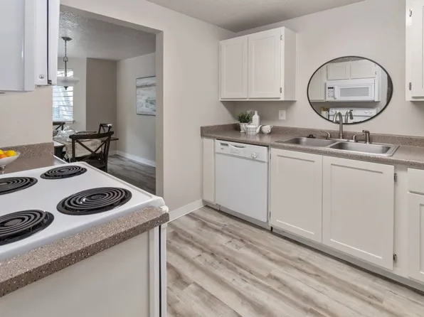 Town Center Heights Apartments