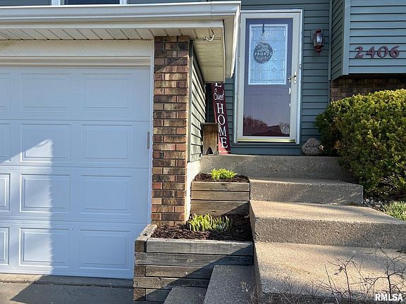 2nd image of 2406 W 60th St