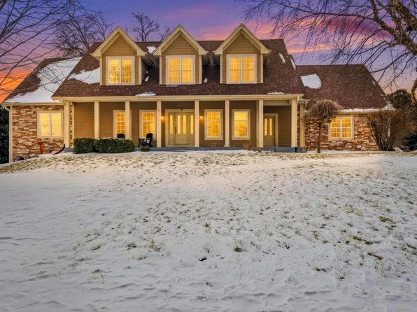 N97W14613 Rimrock ROAD, Germantown, WI 53022