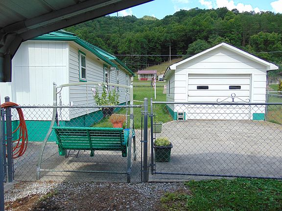 3rd image of 3122 Highway 219