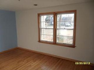 5th image of 3S530 Curtis Ave