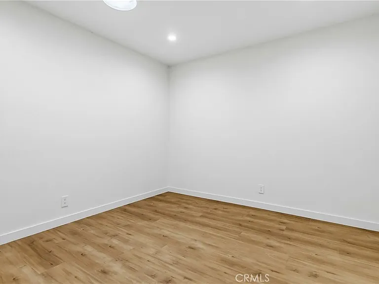 5440 Alcove Ave — Photo 24