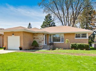 602 N Russel St, Mount Prospect, IL 60056