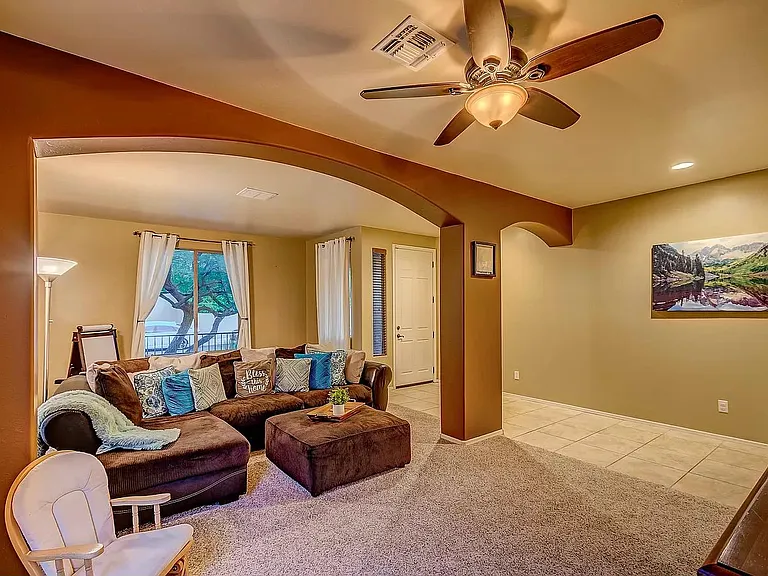 133 E Placita Lago Bello — Photo 12