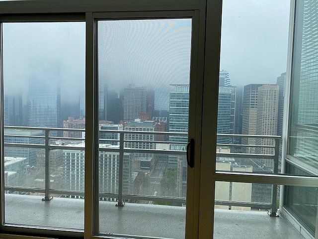 1st image of 737 W Washington Blvd APT 3304