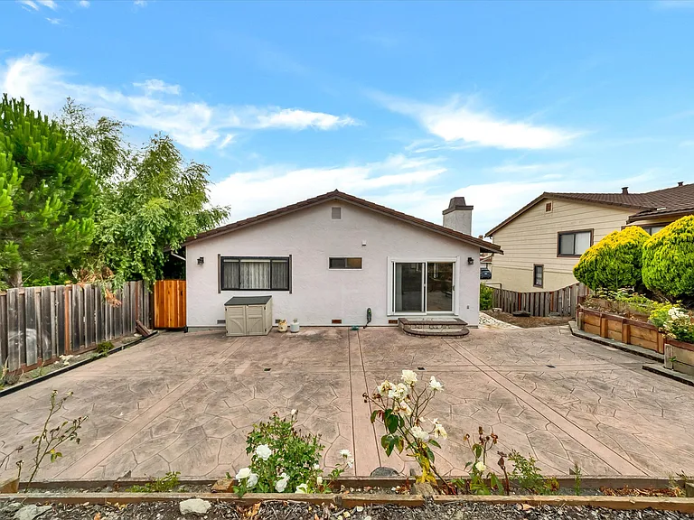 102 Valleyview Way — Photo 38