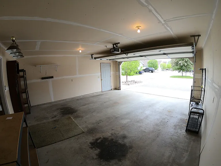 763 Rockford Ave E — Photo 4