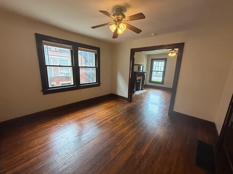 181 E 2nd Ave #181 — Photo 3
