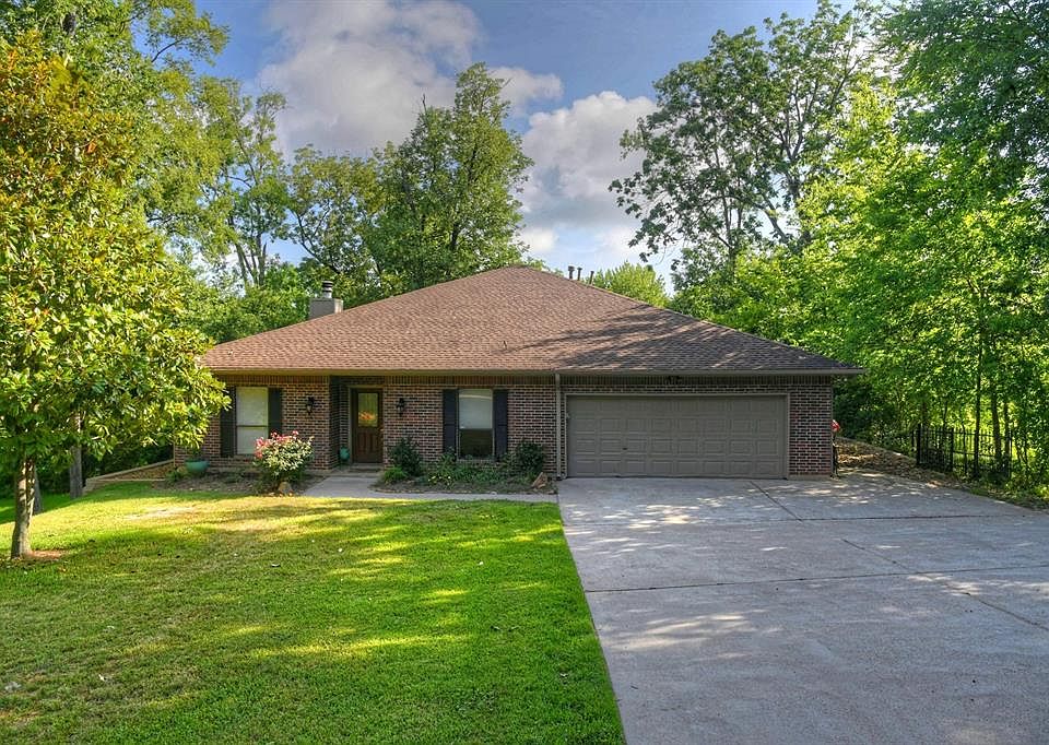 1st image of 13891 Parkway Manor Dr
