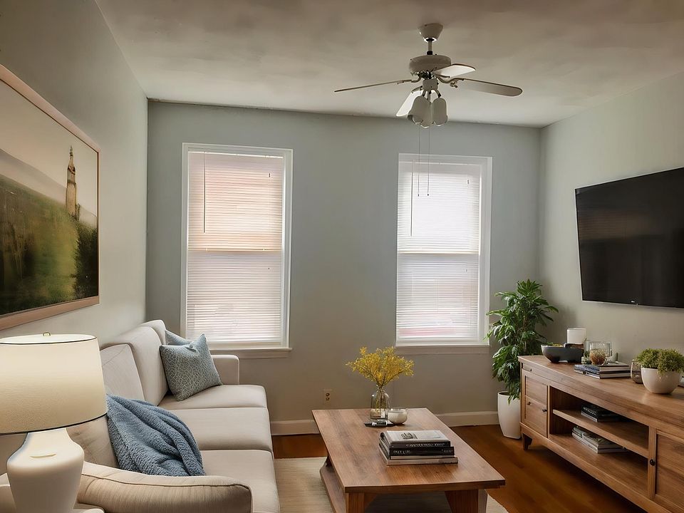 1st image of 1411 Commonwealth Ave #200