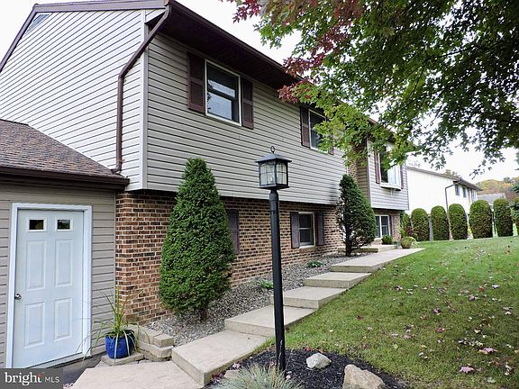 3rd image of 217 Redwood Ln #L-0051